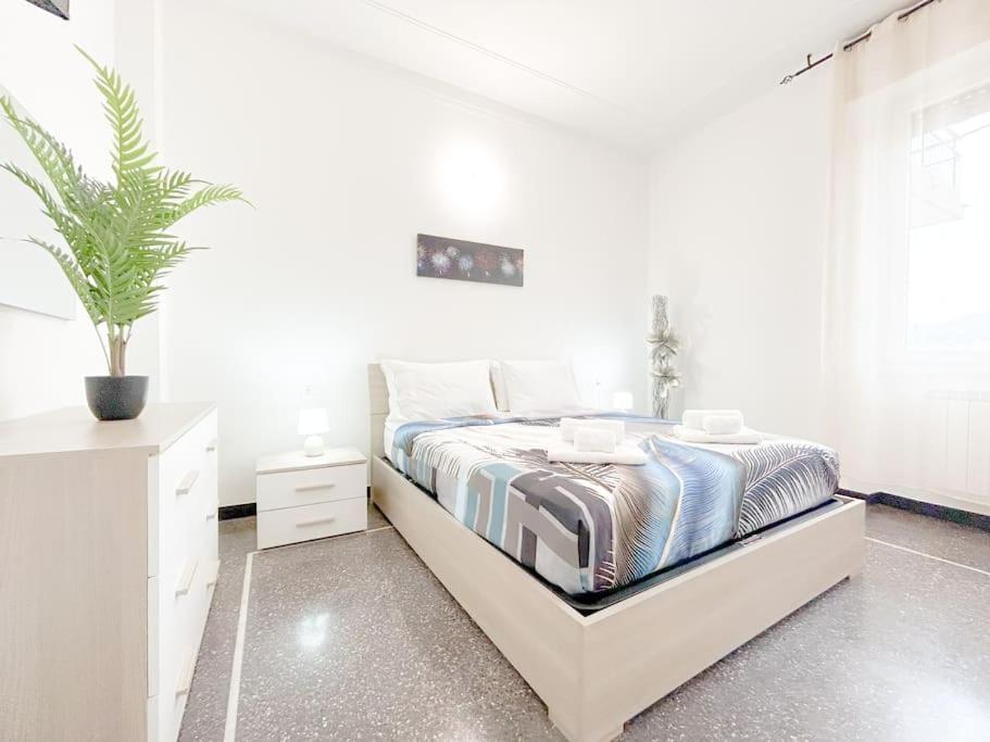 Elegant Apartment - Wifi - Smart Tv - Netflix Генуя Экстерьер фото